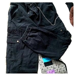 size medium WILD FABLE baggy cargo pants w/ chain